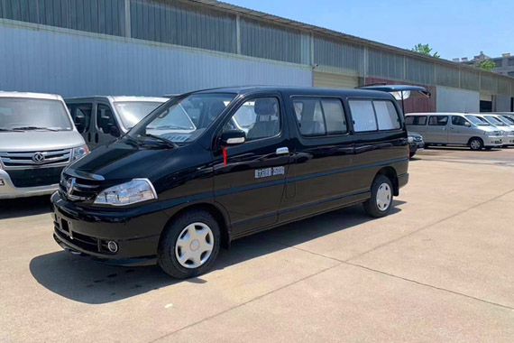 海撒商务车