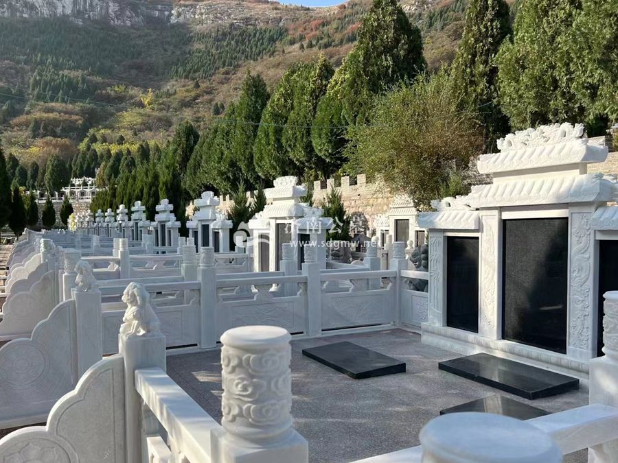 九顶山陵园