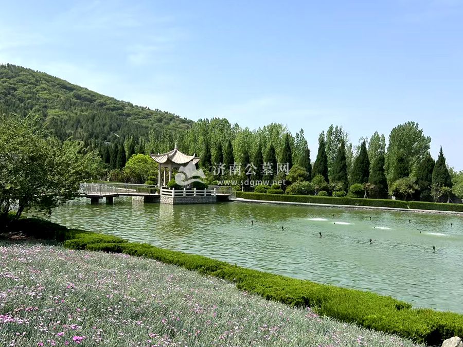 济南双峰山陵园